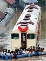 Jakarta train.jpg