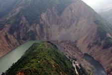tangjiashan quake lake.jpg