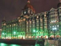 Taj_Mahal_Palace_Hotel_at_night.jpg