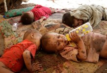 Children-at-a-roadside-sh-001.jpg